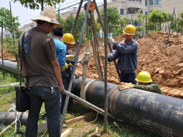 山東德泓能源有限公司與我公司簽訂鋼套鋼保溫管供應合同